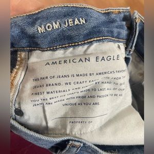 American eagle MOM JEAN size 0 regular